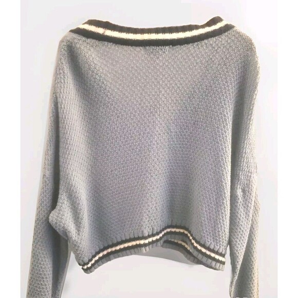 Hooked Up Crop Cardigan Women's  Large Blue Y2k Deep V-Neck Cable-Knit NWT - Picture 4 of 8